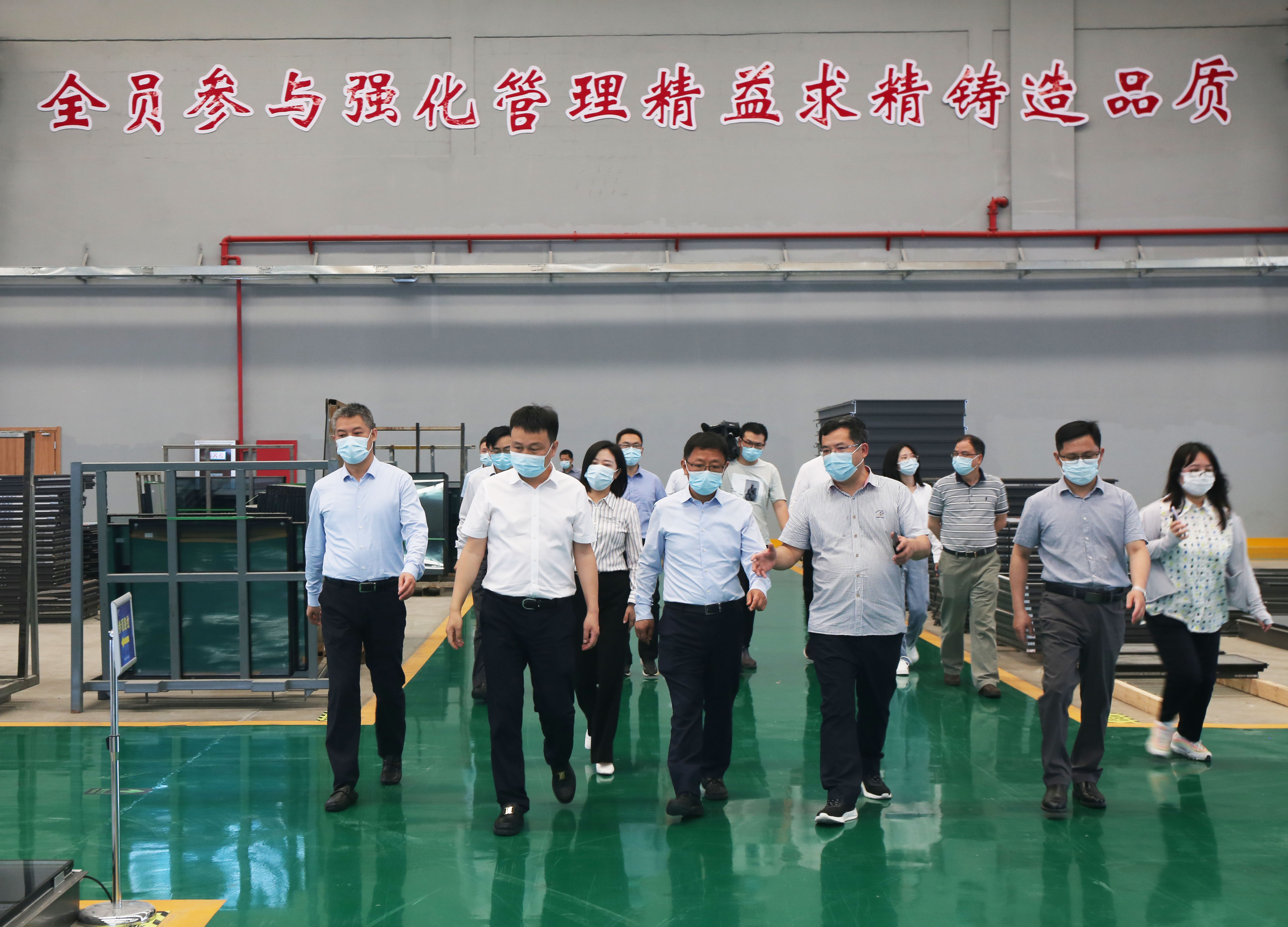 圖1-6、湯衛(wèi)華副市長(zhǎng)調(diào)研和天下公司.jpg
