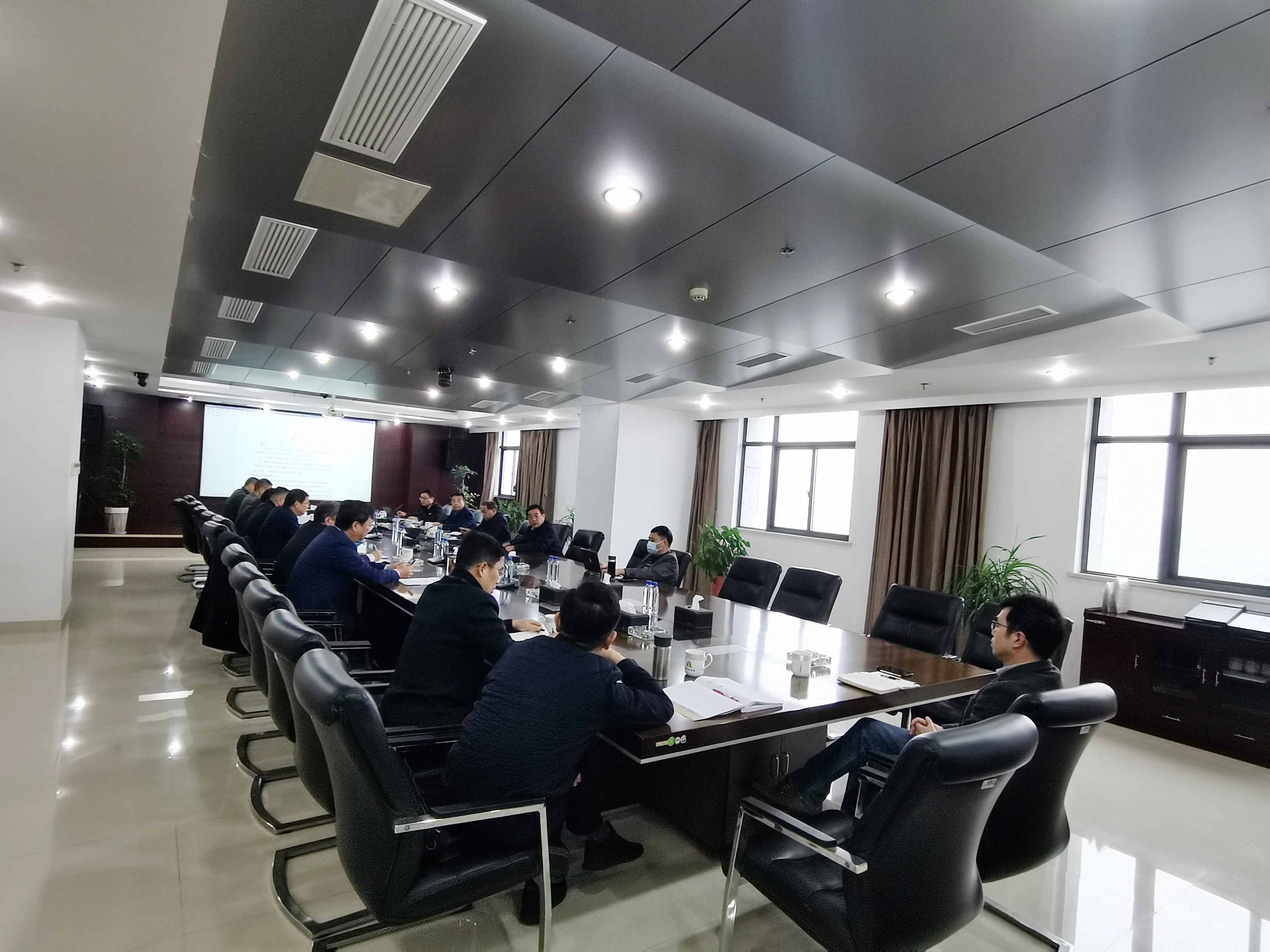 圖1-2、股改方案推進(jìn)會(huì).jpg